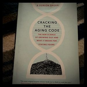 Cracking the aging code. Hardcover